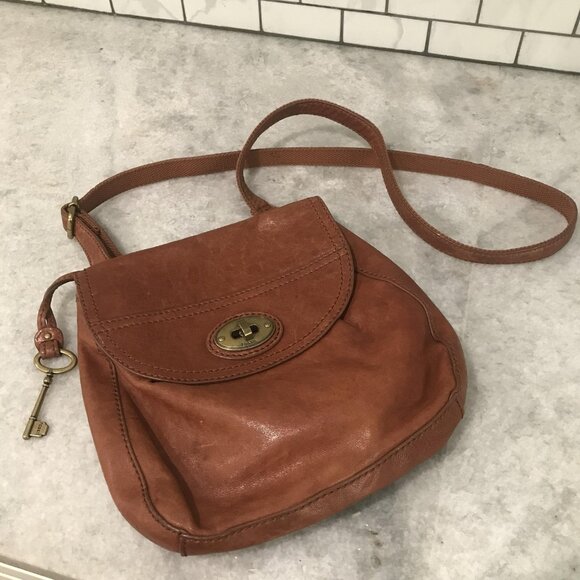 Fossil Handbags - Fossil Crossbody Bag‎ Womens Brown Leather Turnlock Key Charm Pocket Organizer